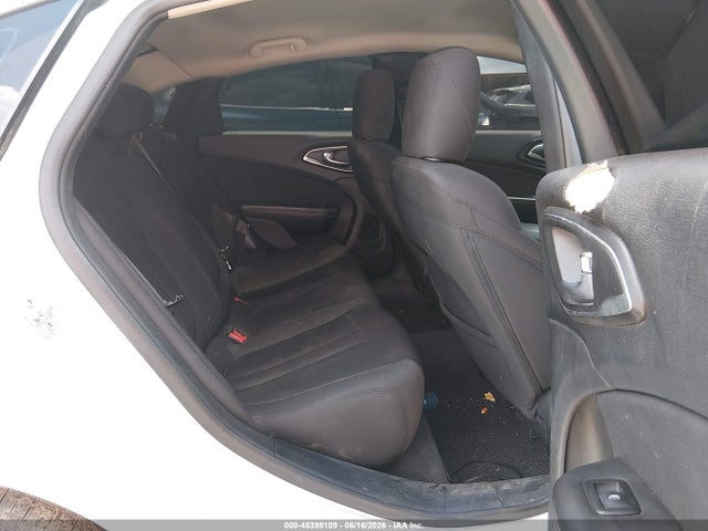 Продажа на аукционе авто 2015 Chrysler 200 Lx, vin: 1C3CCCFB3FN549741, номер лота: 45398109