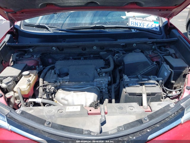 JTMWFREV2HJ110880 Toyota Rav4 Xle