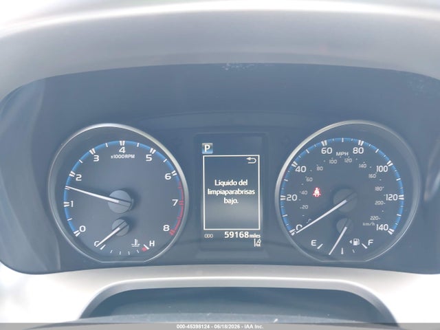 JTMWFREV2HJ110880 Toyota Rav4 Xle