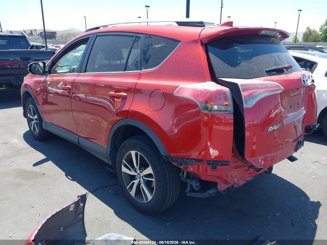 JTMWFREV2HJ110880 Toyota Rav4 Xle