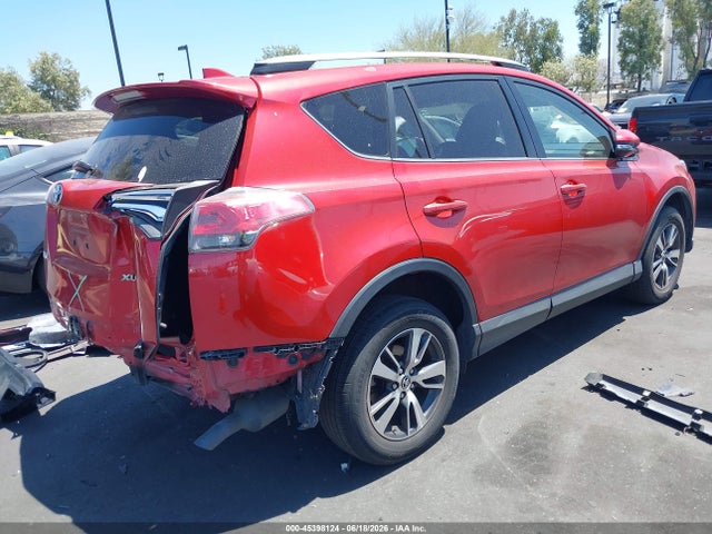JTMWFREV2HJ110880 Toyota Rav4 Xle