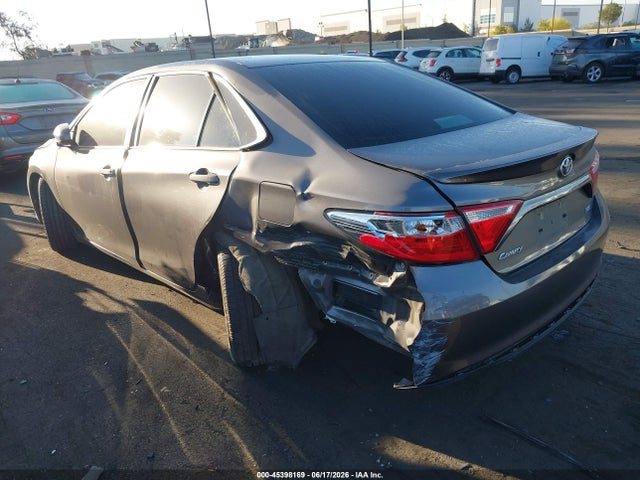 4T1BF1FK1GU523483 Toyota CAMRY SE