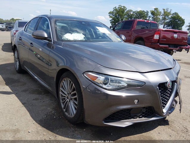 45398171 :رقم المزاد ، ZARFAEEN3H7529475 vin ، 2017 Alfa Romeo Giulia Ti Awd مزاد بيع