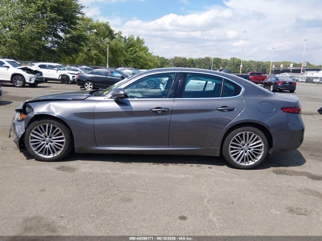 Alfa Romeo Giulia Ti Awd 2017 ZARFAEEN3H7529475 Image 14