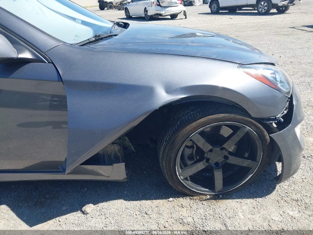 Hyundai Genesis 3.8 Base 2016 KMHHT6KJXGU132250 Image 17