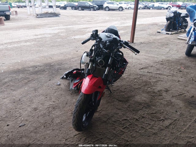 45398276 :رقم المزاد ، ML5EXGG14SDA60705 vin ، 2025 Kawasaki Ex500 مزاد بيع