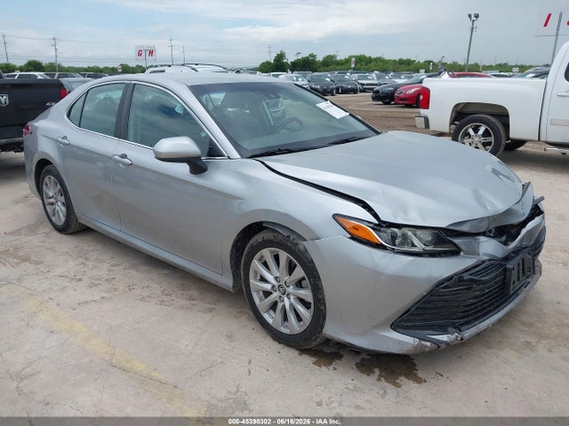 Toyota CAMRY LE 2019 4T1B11HK3KU255489 главное изображение