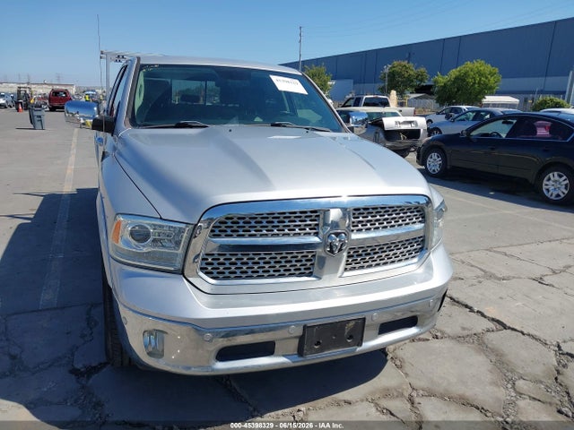 45398329 :رقم المزاد ، 1C6RR7NM8JS355044 vin ، 2018 Ram 1500 Laramie  4x4 5'7 Box مزاد بيع