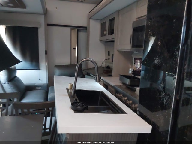 Продажа на аукционе авто 2024 Grand Design Recreat Influence Series M-3, vin: 573FS4224RAA18465, номер лота: 45398354