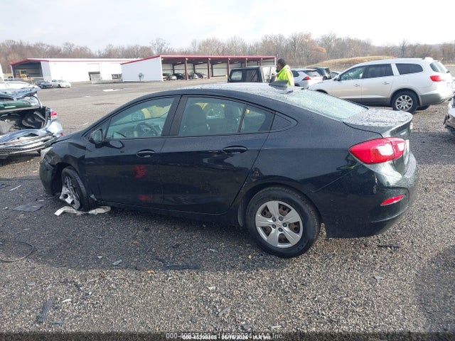 Aukcja sprzedaży 2018 Chevrolet Cruze Ls Auto, vin: 1G1BC5SM8J7135841, numer aukcji: 45398368