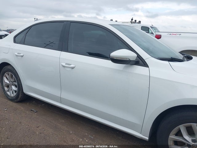 Aukcja sprzedaży 2018 Volkswagen Passat 2.0t R-line/2.0t S, vin: 1VWAA7A30JC016442, numer aukcji: 45398374