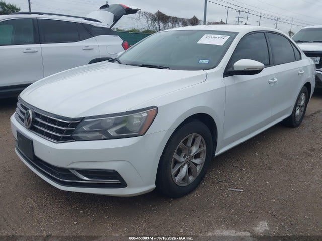 Aukcja sprzedaży 2018 Volkswagen Passat 2.0t R-line/2.0t S, vin: 1VWAA7A30JC016442, numer aukcji: 45398374