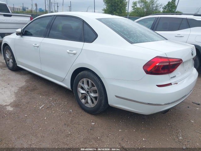 Aukcja sprzedaży 2018 Volkswagen Passat 2.0t R-line/2.0t S, vin: 1VWAA7A30JC016442, numer aukcji: 45398374