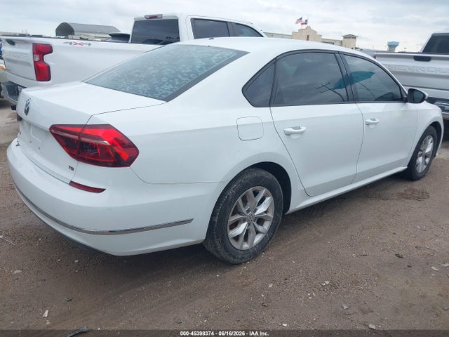 Aukcja sprzedaży 2018 Volkswagen Passat 2.0t R-line/2.0t S, vin: 1VWAA7A30JC016442, numer aukcji: 45398374