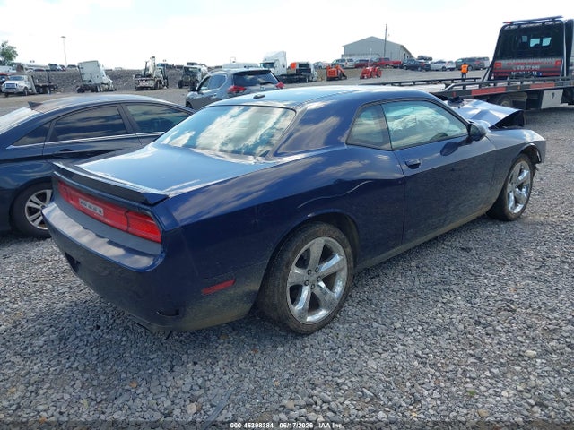2C3CDYAG6EH111431 Dodge Challenger Sxt