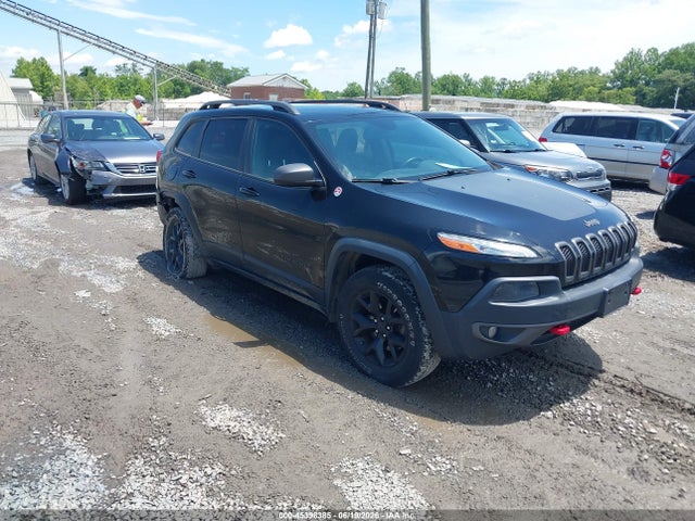2017 Jeep Cherokee Trailhawk 4x4 მანქანა იყიდება აუქციონზე, vin: 1C4PJMBS9HW620713, აუქციონის ნომერი: 45398385