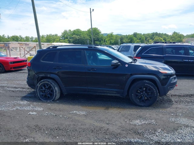 2017 Jeep Cherokee Trailhawk 4x4 მანქანა იყიდება აუქციონზე, vin: 1C4PJMBS9HW620713, აუქციონის ნომერი: 45398385
