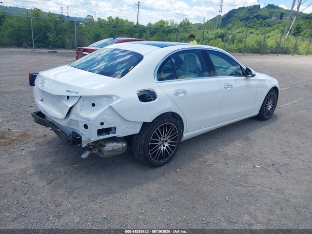 2025 Mercedes-benz C 300 მანქანა იყიდება აუქციონზე, vin: W1KAF4HB4SR292921, აუქციონის ნომერი: 45398432