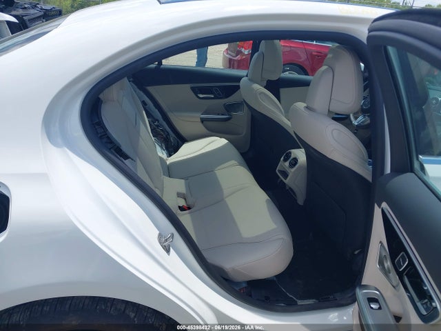 2025 Mercedes-benz C 300 მანქანა იყიდება აუქციონზე, vin: W1KAF4HB4SR292921, აუქციონის ნომერი: 45398432