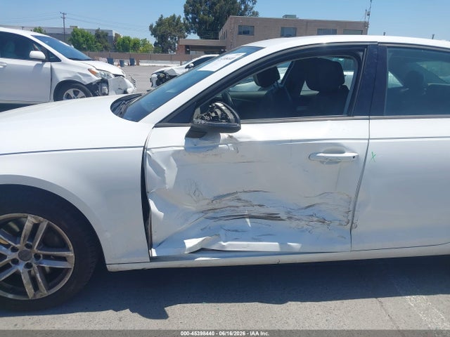 Audi A4 PREMIUM 2017 WAUANAF41HA141927 Image 6