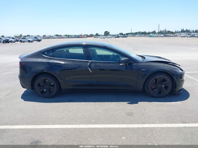 Tesla Model 3 Performance All-wheel Drive 2025 5YJ3E1ET6SF985335 Image 12