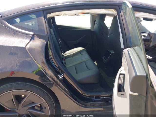 Tesla Model 3 Performance All-wheel Drive 2025 5YJ3E1ET6SF985335 Image 8