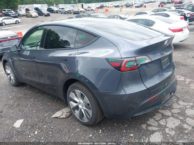 Продажа на аукционе авто 2023 Tesla Model Y Awd/long Range Dual Motor All-wheel Drive, vin: 7SAYGDEE9PF710555, номер лота: 45398514