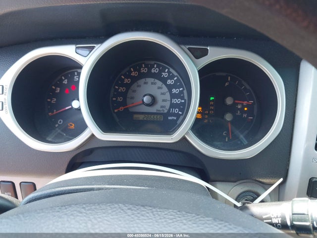 2005 Toyota 4runner Sr5 V8 მანქანა იყიდება აუქციონზე, vin: JTEZT14R158007329, აუქციონის ნომერი: 45398524