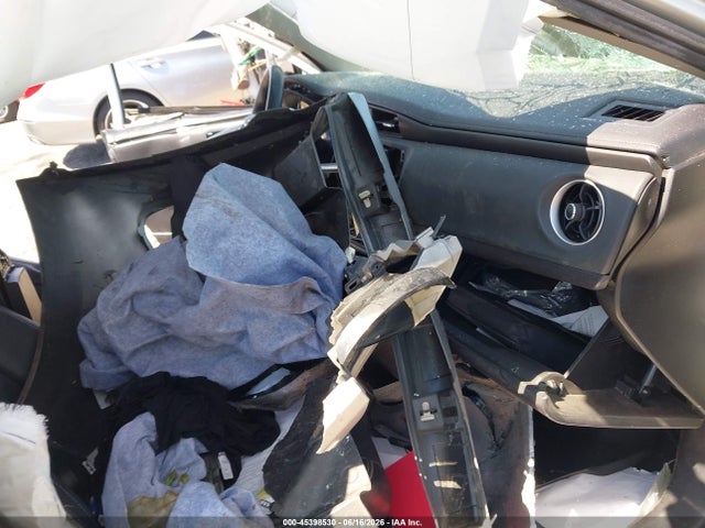 Toyota Corolla Xle 2018 5YFBURHE4JP766158 Image 5