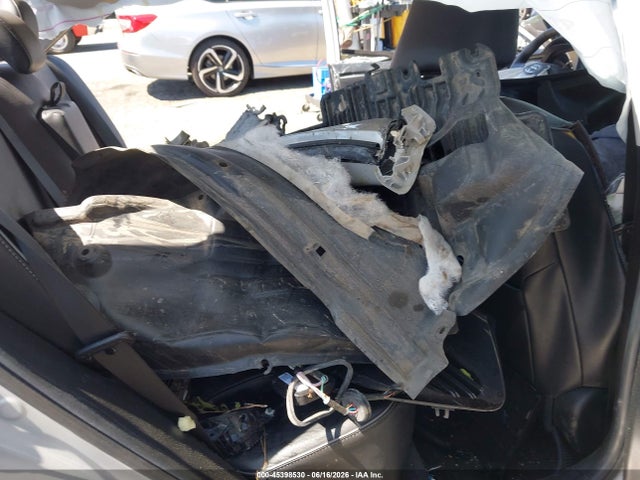 Toyota Corolla Xle 2018 5YFBURHE4JP766158 Image 8