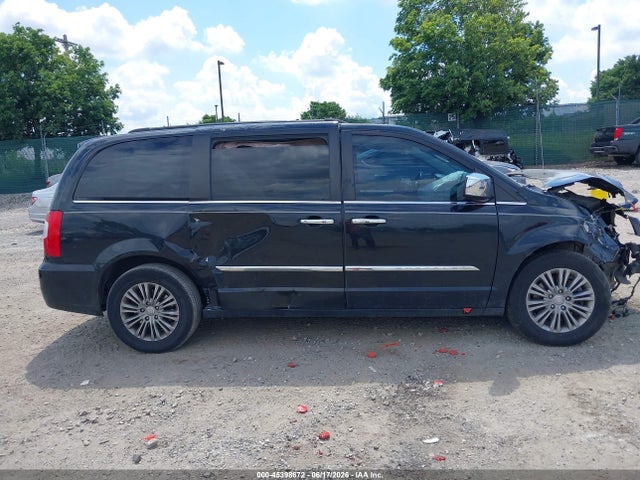 Продаж на аукціоні авто 2016 Chrysler Town & Country Touring-l Anniversary Edition, vin: 2C4RC1CG5GR207612, номер лоту: 45398672