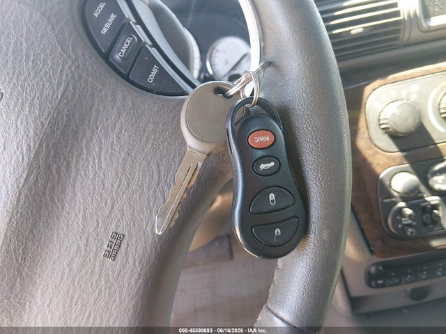 Продаж на аукціоні авто 2004 Chrysler Sebring Limited, vin: 1C3EL65R84N157246, номер лоту: 45398693