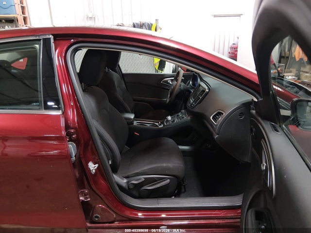 Продажа на аукционе авто 2015 Chrysler 200 Limited, vin: 1C3CCCAB9FN614261, номер лота: 45398698