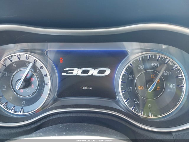Chrysler 300 Touring L 2018 2C3CCAAG8JH117512 Image 7
