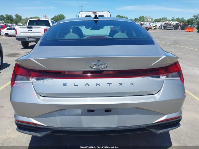 5NPLL4AG6MH046724 Hyundai ELANTRA SE