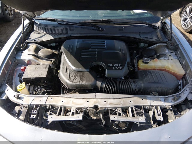 Продажа на аукционе авто 2016 Dodge Charger Sxt, vin: 2C3CDXHG4GH242506, номер лота: 45398803