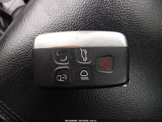 SALCR2BG2HH637051 Land Rover Discovery Sport Hse