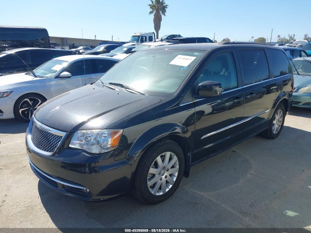 2015 Chrysler Town & Country Touring მანქანა იყიდება აუქციონზე, vin: 2C4RC1BG0FR577821, აუქციონის ნომერი: 45398869