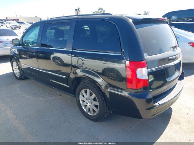 2015 Chrysler Town & Country Touring მანქანა იყიდება აუქციონზე, vin: 2C4RC1BG0FR577821, აუქციონის ნომერი: 45398869