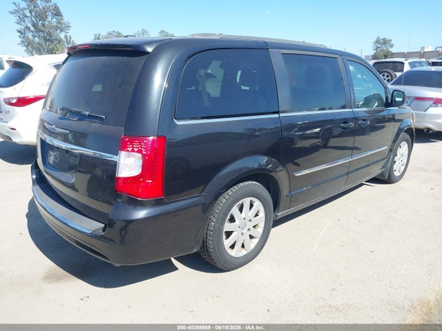 2015 Chrysler Town & Country Touring მანქანა იყიდება აუქციონზე, vin: 2C4RC1BG0FR577821, აუქციონის ნომერი: 45398869
