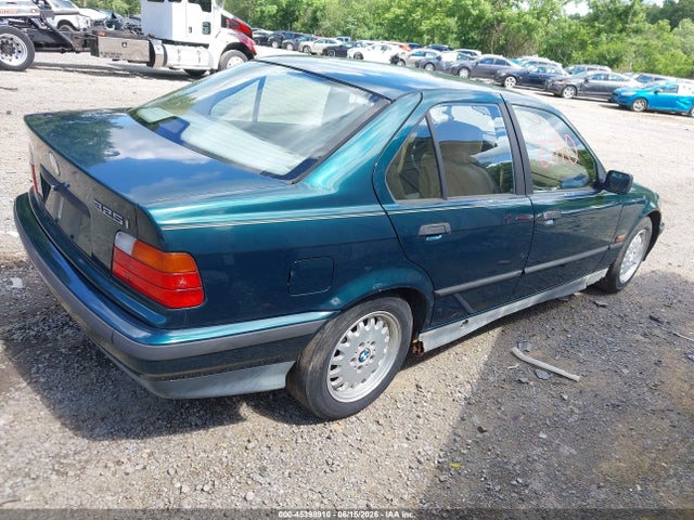45398910 :رقم المزاد ، WBACB432XRFM00828 vin ، 1994 Bmw 325 I Automatic مزاد بيع