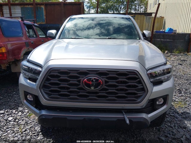 3TMCZ5AN8PM622511 Toyota Tacoma Trd Off Road