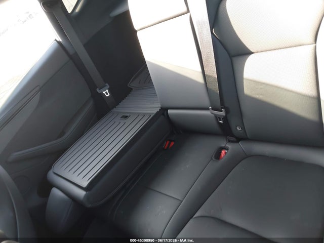 45398950 :رقم المزاد ، 7SAYGDED8TF543042 vin ، 2026 Tesla Model Y Premium Rear-wheel Drive/rear-wheel Drive مزاد بيع