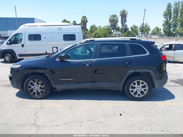 Продажа на аукционе авто 2018 Jeep Cherokee Latitude Fwd, vin: 1C4PJLCB7JD561123, номер лота: 45398975