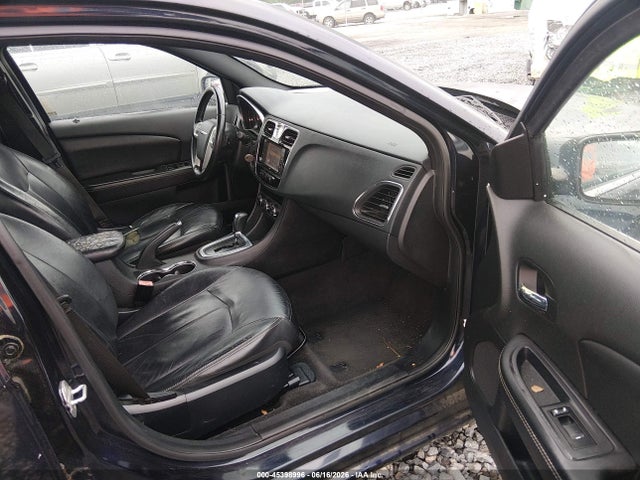45398996 :رقم المزاد ، 1C3CCBCB3CN307591 vin ، 2012 Chrysler 200 Limited مزاد بيع