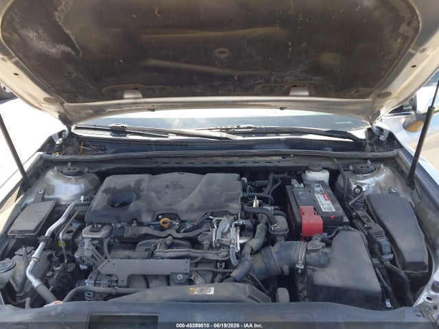 4T1B61HK6JU153684 Toyota CAMRY XSE