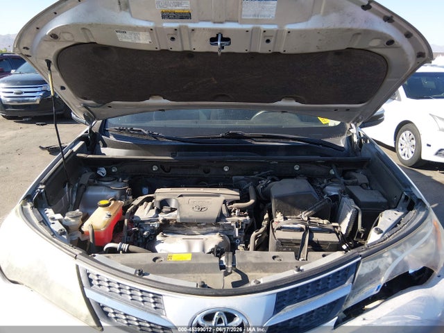 JTMRFREVXED062973 Toyota Rav4 Xle