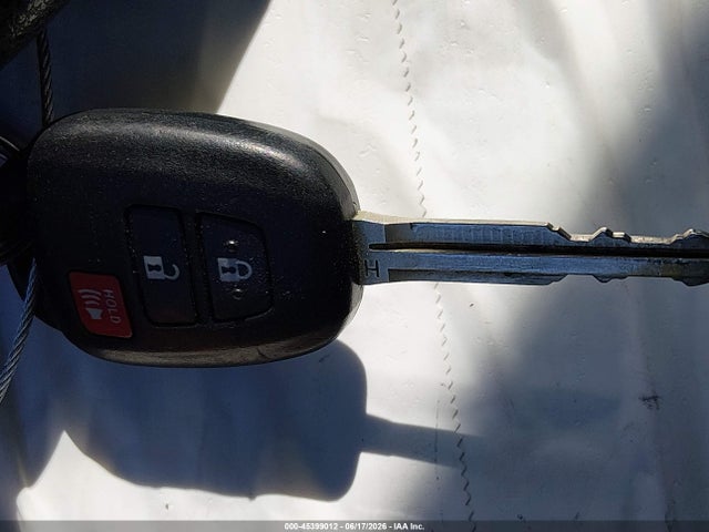 JTMRFREVXED062973 Toyota Rav4 Xle
