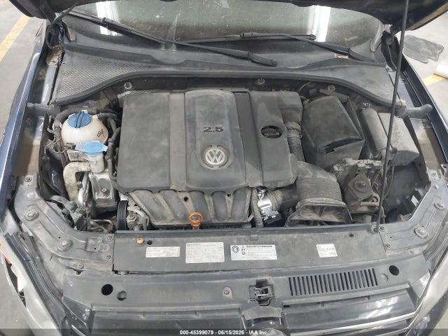 2013 Volkswagen Passat 2.5l S მანქანა იყიდება აუქციონზე, vin: 1VWAP7A3XDC078045, აუქციონის ნომერი: 45399079