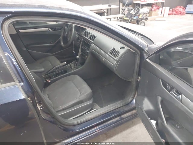 2013 Volkswagen Passat 2.5l S მანქანა იყიდება აუქციონზე, vin: 1VWAP7A3XDC078045, აუქციონის ნომერი: 45399079